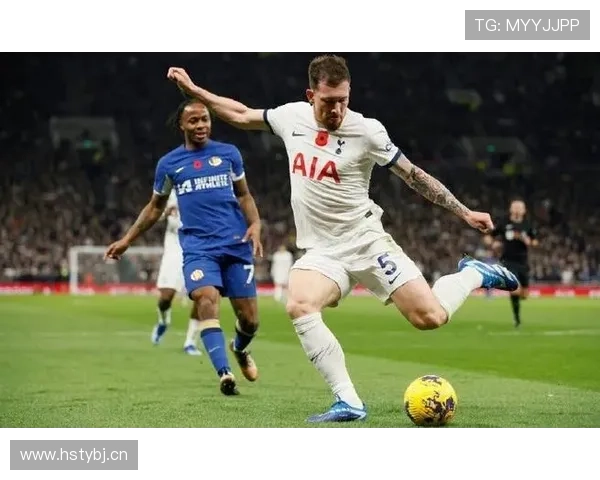 霍伊别尔:从南安普顿到热刺的中场成长轨迹解析